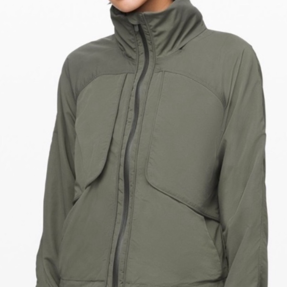 MUST GO! NWOT Lululemon always effortless Gray Sage size 6